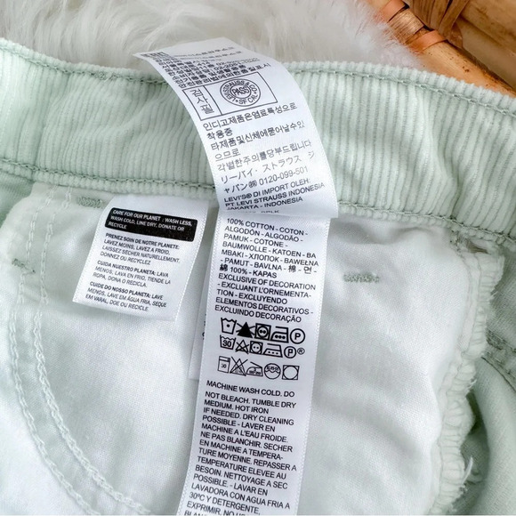 Levi's Women's 94 Baggy Meadow Mist Corduroy Mint Green Straight Leg Pants Jenas - Picture 10 of 14